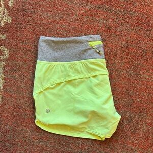 Lululemon Speed Up Low-Rise Short 2.5” Zippy Green